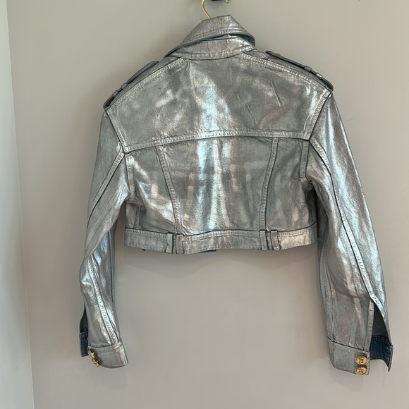 BALMAIN
Metallic-Effect Cropped Denim Jacket - Picture 9 of 9